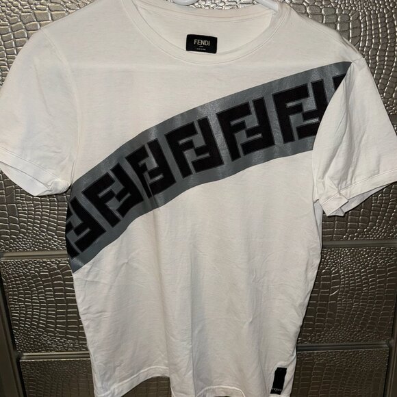 FENDI ストライプ Tシャツ Fendi Men\u0027s Slim Fit Camouflage FF Stripe T-Shirt - Black - Large